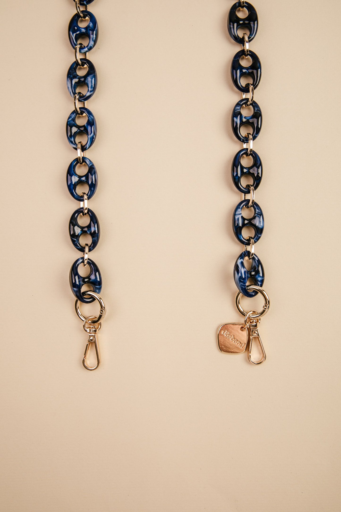 Cadena Tina azul