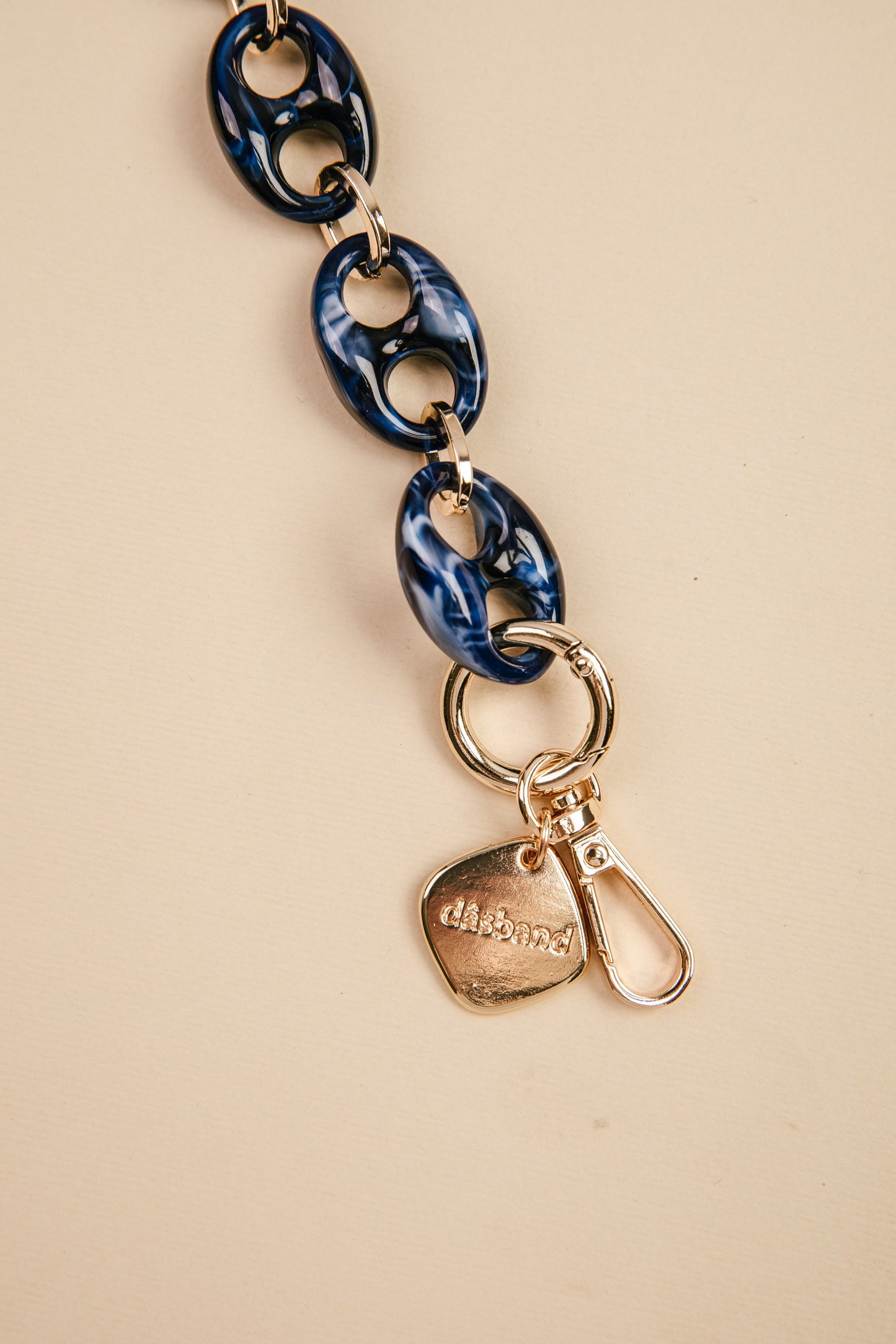 Cadena Tina azul