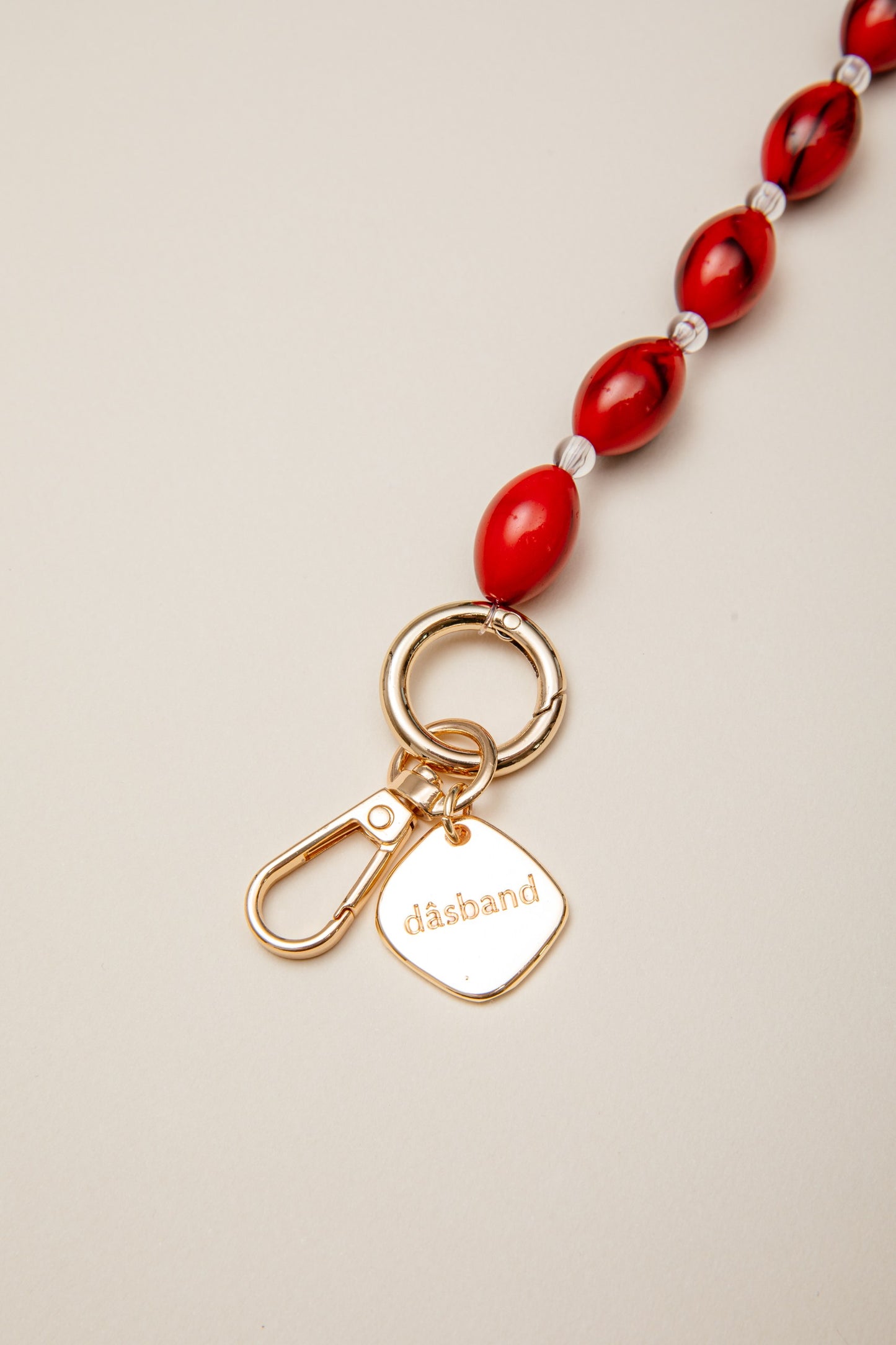 Cadena Lala corta roja