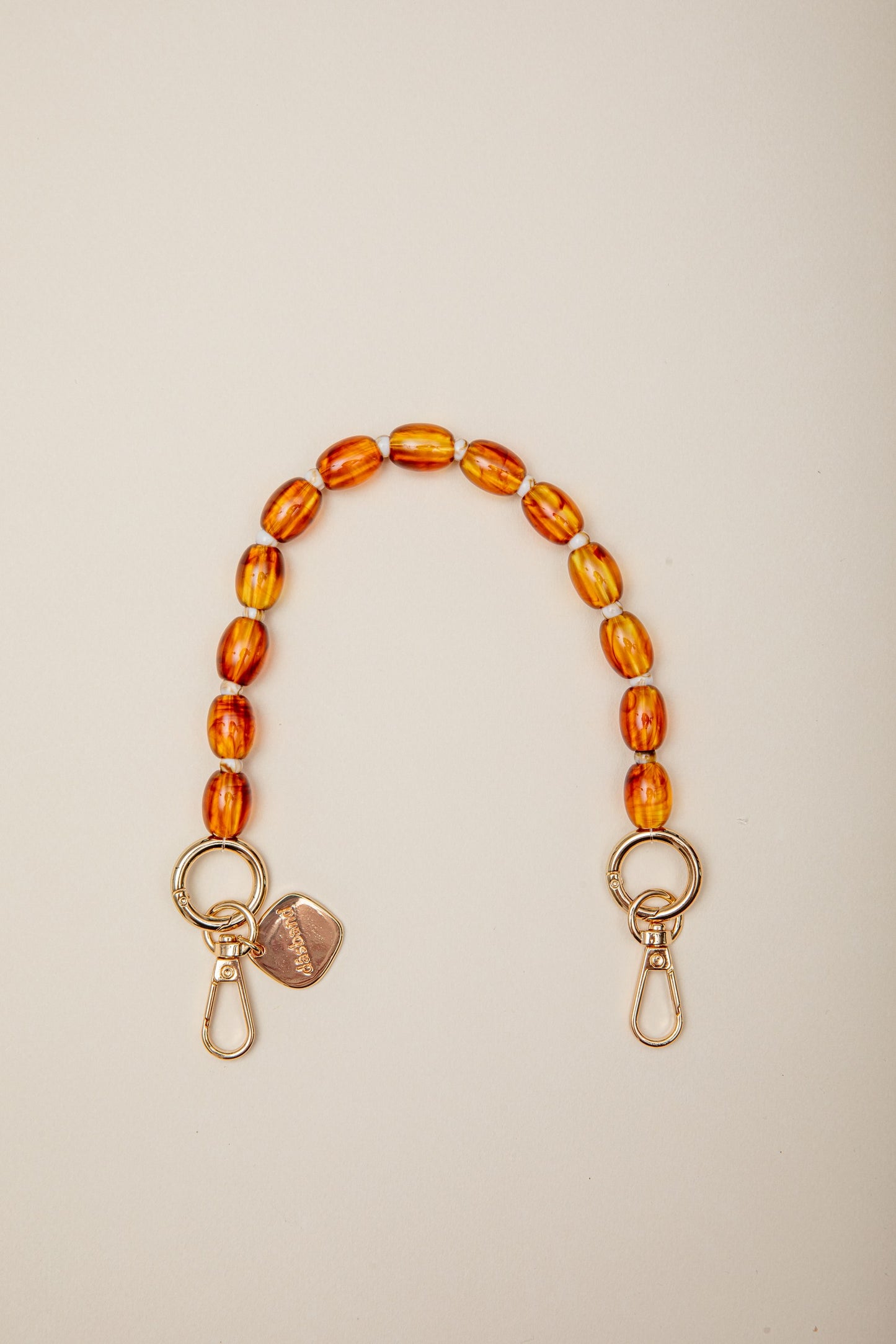 Cadena Lala corta marrón